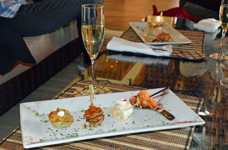 An image of food and drink at the Yu Lounge in St. Kitts