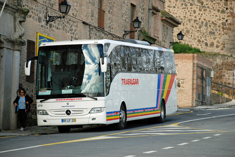 An image of a Trafalgar tour bus
