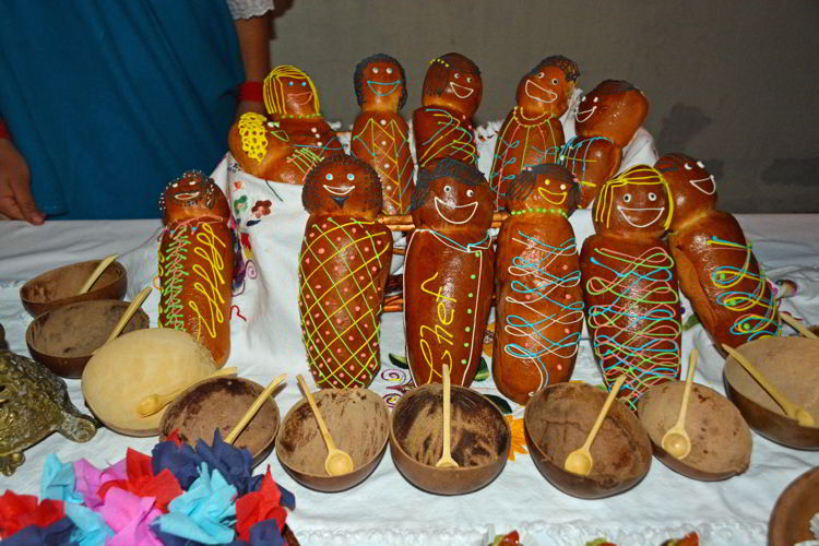 An image of Ecuadorian bread babies -guaguas de pan - Day of the Dead Festival - Dia de los Muertos 