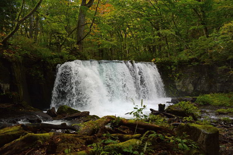 An image of Choushi Ohtaki Waterfall in Oirase Gorge near Aomori, Japan - Lake Towada and Oirase Gorge 