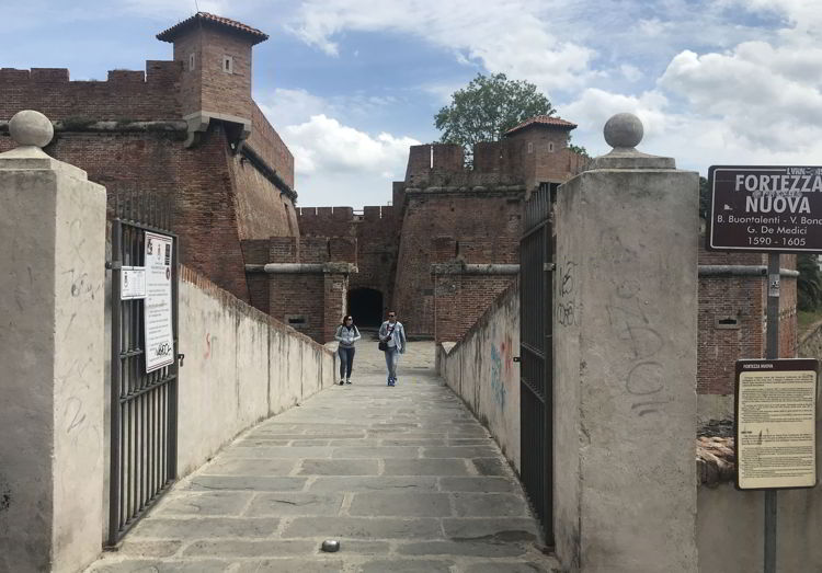 An image of the outside of Fortrezza Nuova, the new fort in Livorno, Italy = exploring LIvorno cruise port.