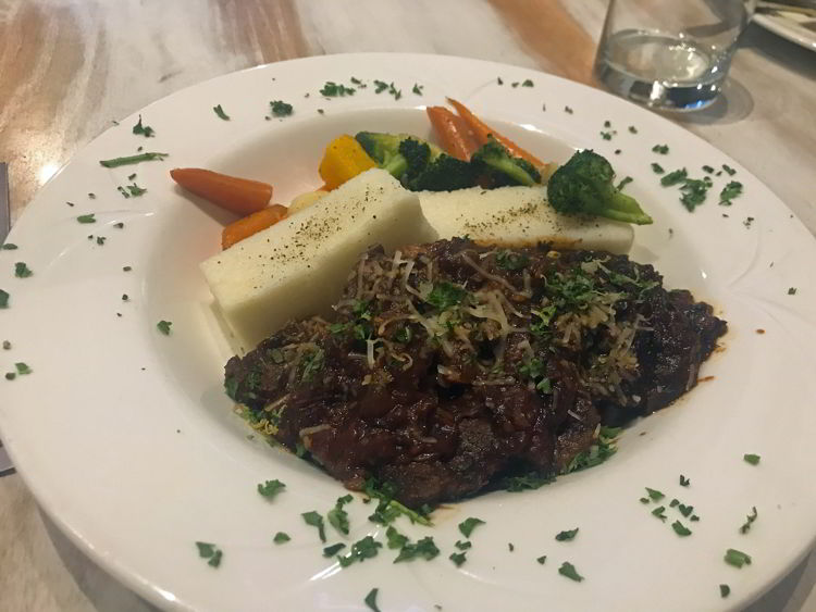 An image of the beef short ribs at Italian Table in Lethbridge, Alberta. 