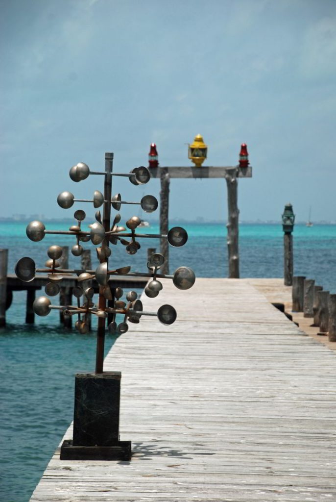 An image of the dock at Captain Dulche on Isla Mujeres