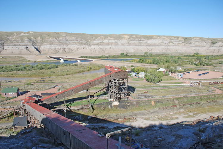 An image of the wooden tipple at Atlas Coal Mine. 