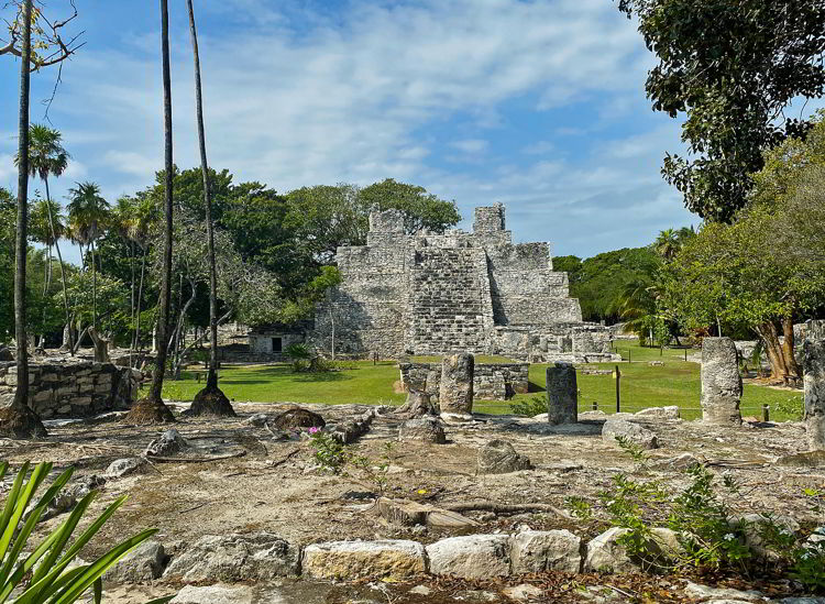 An image of the El Meco Mayan ruins in Cancun Mexico. 