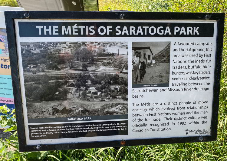 An image of an interpretive sign at Saratoga Park in Medicine Hat, Alberta, Canada. 