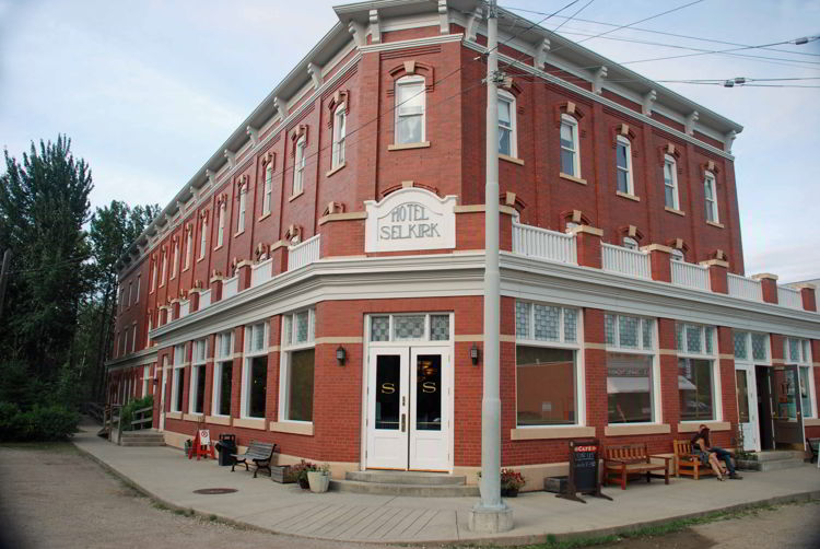 An image of the Selkirk Hotel inside Fort Edmonton Park. 