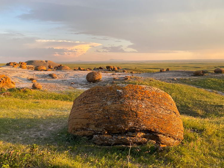 An image of Red Rock Coulee near Medicine Hat, Alberta, Canada