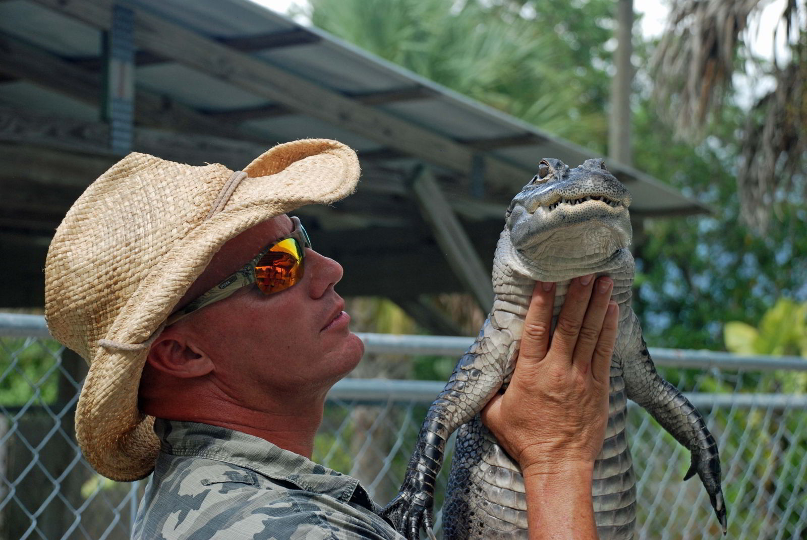 An image of the animal handler at Wooten's Everglades Airboat Tours