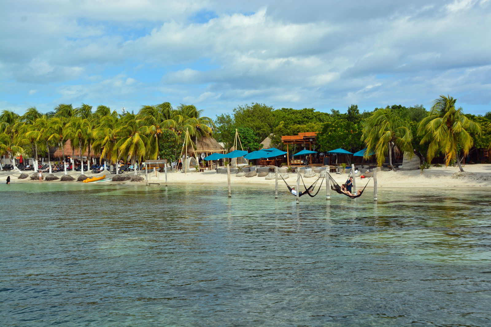 An image of a beach on Isla Mujeres