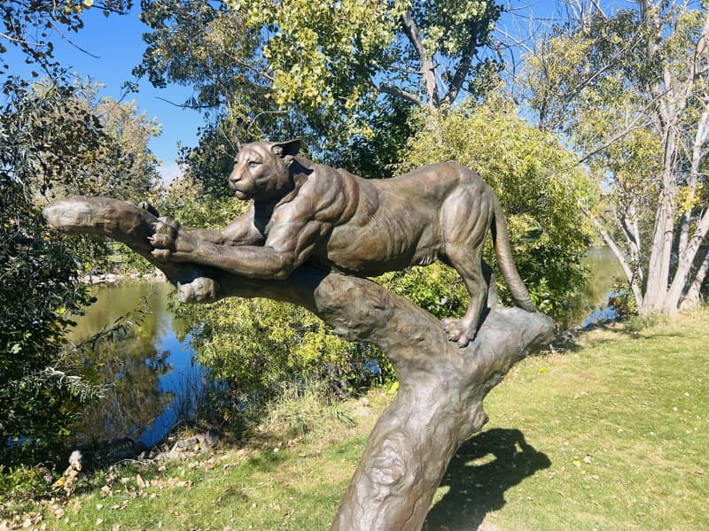 An image of Tree Top Stretch by Dan Glanz at the Benson Sculpture Park in Loveland, Colorado. 