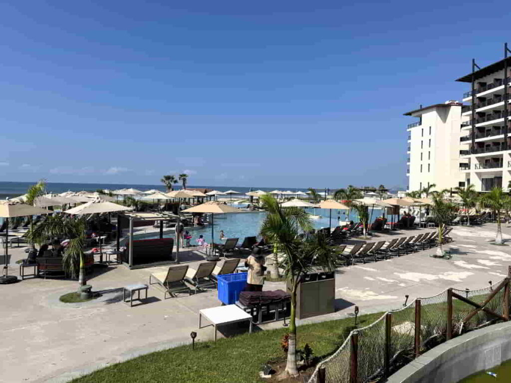 An image of the pool area at Dreams Estrella Del Mar resort in Mazatlan, Mexico. 