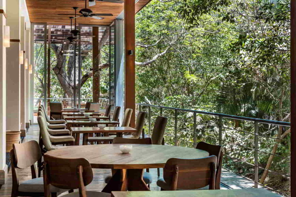 An image of one of the outdoor dining areas at Delta Hotels Riviera Nayarit.